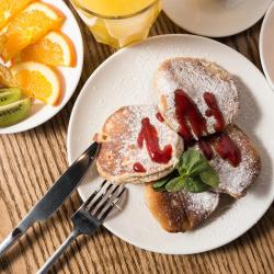 Фото Отель Country Hills Resort (Кантри Хиллс Резорт)