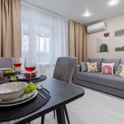 Фото Апартаменты на улице Николая Баженова 2а