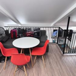 3-комнатные апартаменты студия г. Коломна, ул. Девичье поле, дом 10А, кв. 13 (мансарда)