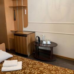 1-комнатный номер стандарт с 2 односпальными кроватями (с завтраком, без окна)