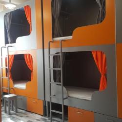 Кровать в 10-местном общем номере (общие удобства)