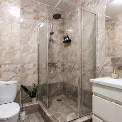 Фото Отель ElizaHome на Ушаковской набережной 1/3