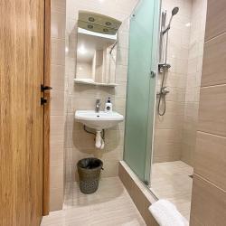 VeryHotel — e8dd4ca68ab728e100e7fbb663dfe115