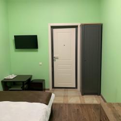 Номер стандарт с 1 двуспальной кроватью (без окна)