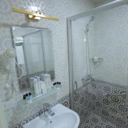 Номер стандарт с 1 двуспальной кроватью