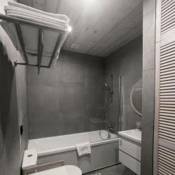 Фото Отель BarnHouse Village (БарнХаус Виллэдж)