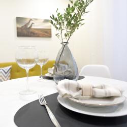 Фото Отель Версаль на бульваре Олега Волкова