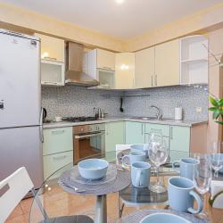 Фото Отель SunSet (СанСет) на улице Родионова 193