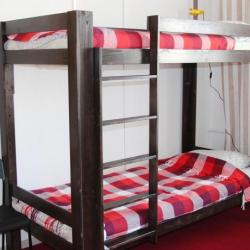 Кровать в 4-местном общем номере Лофт (общие удобства)