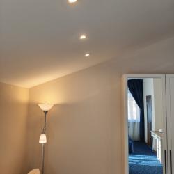 Номер полулюкс улучшенный с 1 двуспальной кроватью