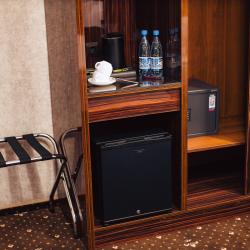 Номер полулюкс улучшенный с 1 двуспальной кроватью (с завтраком) #202