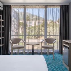 Yalta Intourist (Ялта Интурист) — e9b907fee6b6f964a2729aa587e7cc7f