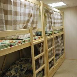 Кровать в 4-местном общем мужском номере (с завтраком)