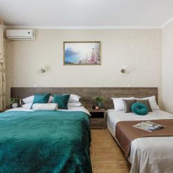 Номер комфорт улучшенный с 1 двуспальной кроватью