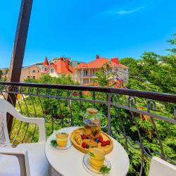 Salvador Holiday Hotel & Aqua-zone (Сальвадор Холидей) — e9ee02124242f0d5a9822335a132adee