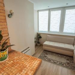 Фото Апартаменты на улице Тополиная 38