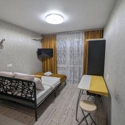 Апартаменты студия RentHome студия Горчица на Южном шоссе у ТЦ Амбар