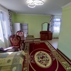 Номер стандарт с 1 односпальной и 1 двуспальной кроватью №5
