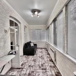 Фото Апартаменты на улице Шаумяна 22