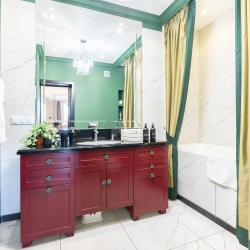 Фото Апартаменты VIZIT (Визит) на улице Аделя Кутуя 110Б
