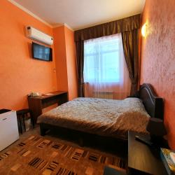 Комната стандарт с 1 двуспальной кроватью №23