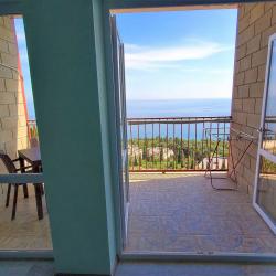 3-местные 2-комнатные апартаменты люкс с видом на море