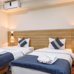 Номер люкс с 2 односпальными кроватями