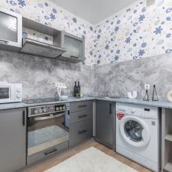 Фото Апартаменты Комфорт на улице Амирхана Еники 17