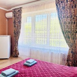Комната стандарт с 1 односпальной и 1 двуспальной кроватью #4