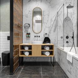 4-местный Deluxe Two Bedroom Apartment