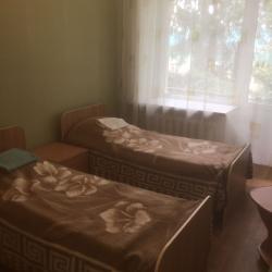 Кровать в 5-местном общем женском номере