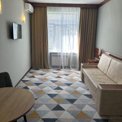 2-комнатный номер комфорт с 2 односпальными и 1 двуспальной кроватью