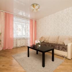 Фото Апартаменты на улице Ошарская 15