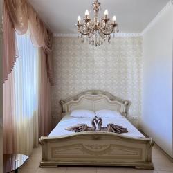 Номер люкс с 1 двуспальной кроватью