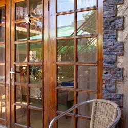 Комната полулюкс с 1 двуспальной кроватью