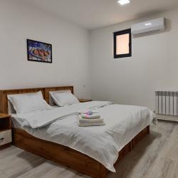 Номер стандарт с 1 двуспальной кроватью