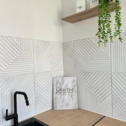 Фото Отель Happy Apartments на улице Монастырская 117