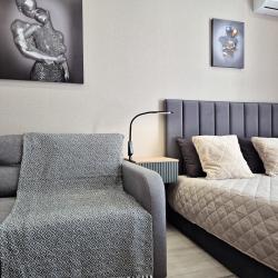 1-комнатные апартаменты студия Искры,88,к3
