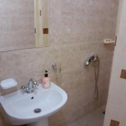 Комната комфорт с 1 односпальной и 1 двуспальной кроватью