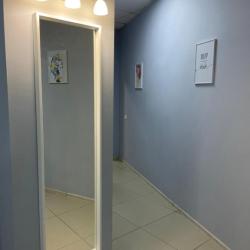 Кровать в женском 10-местном номере (удобства на этаже)