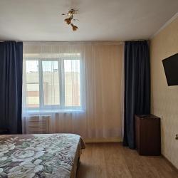 Фото Отель Домашний очаг на улице Артема 118