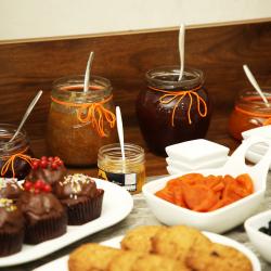 Фото Отель Parklane (Парклайн)