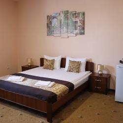 Номер комфорт с 1 двуспальной кроватью