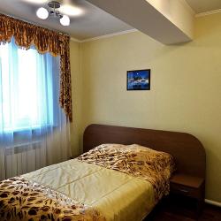 Номер стандарт с 1 двуспальной кроватью