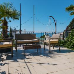 Улучшенные апартаменты с 2 спальнями и террасой с видом на город и море