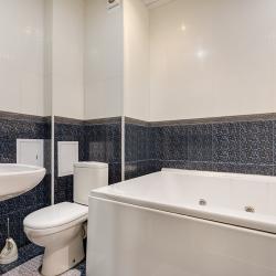 Фото Отель RentalSPb на Полтавском проезде, 2