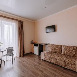 Номер стандарт улучшенный с 1 двуспальной кроватью