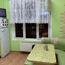 Кровать в 8-местном номере для мужчин (удобства на этаже)