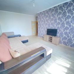 Фото Отель Уютная квартира на улице Заря 16