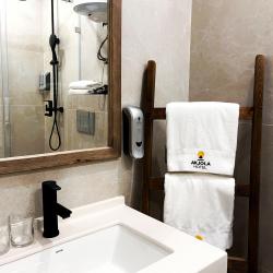 2-местный номер стандарт с 1 двуспальной кроватью